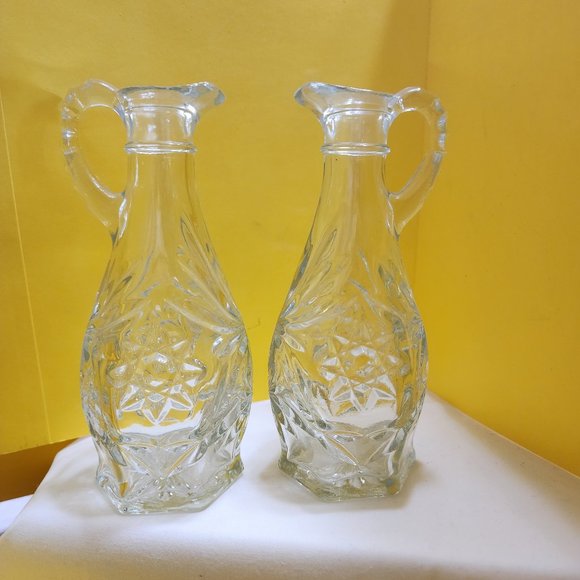 Vintage Anchor Hocking Prescut Clear Glass Star of David Cruets w/ Stoppers - Picture 2 of 10